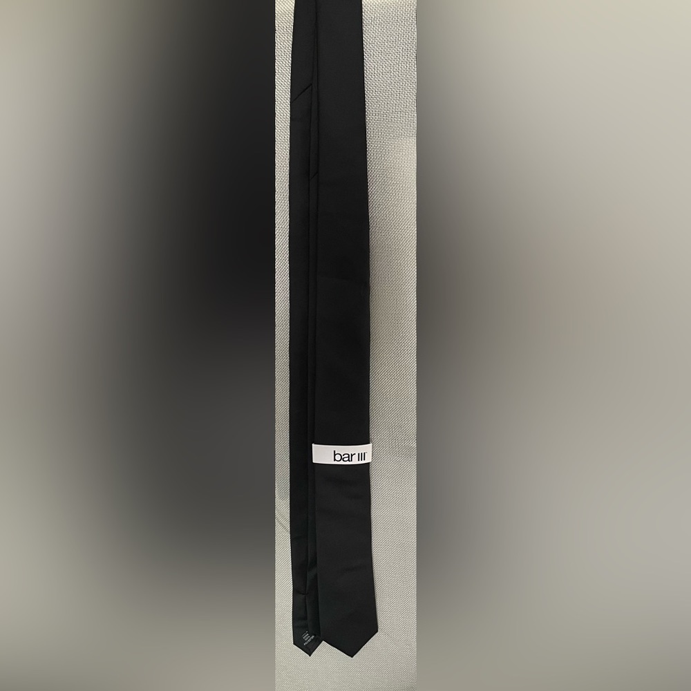Bar lll men’s tie